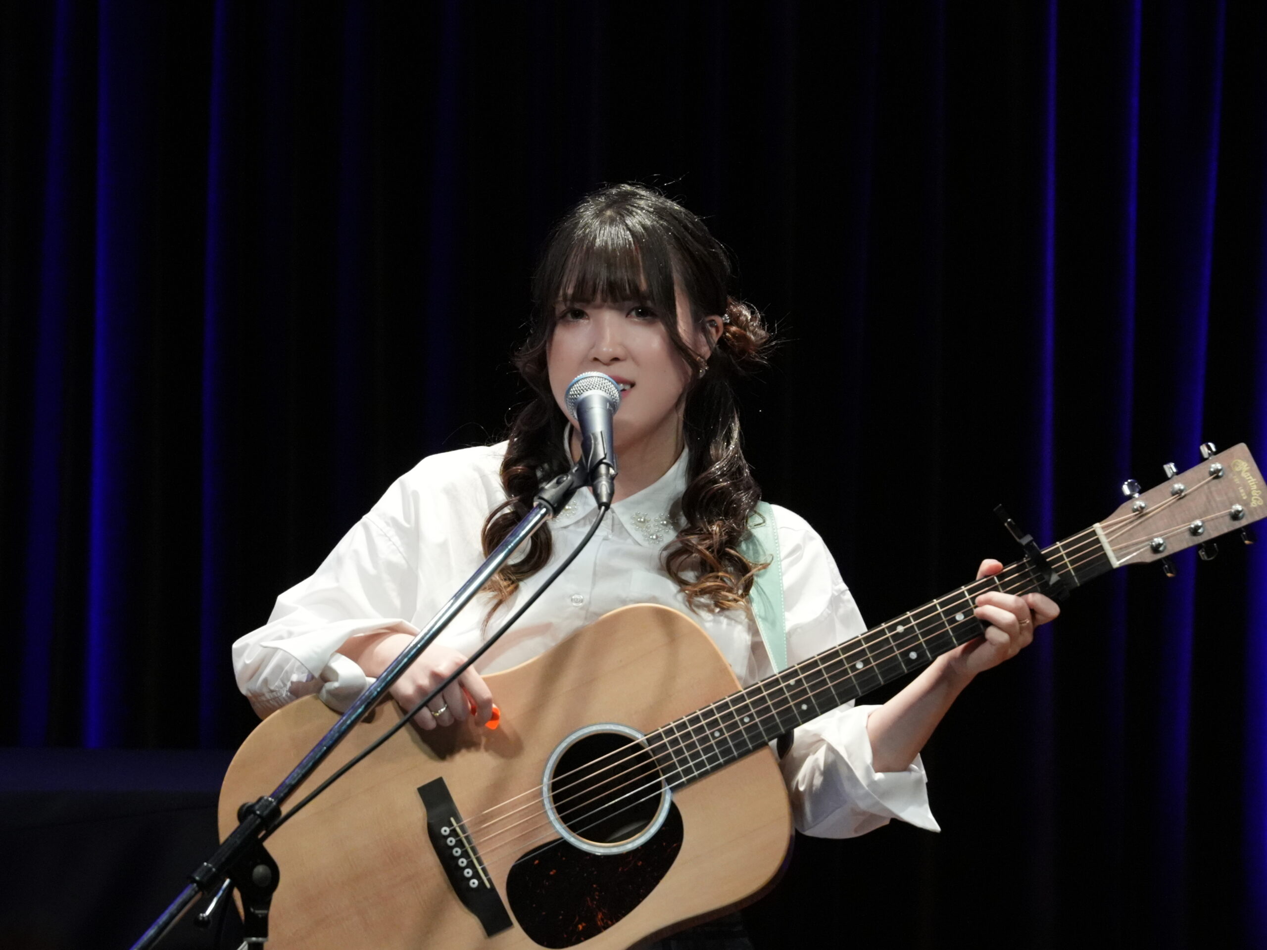 二宮妃夜子 Unscripted vol.1 弾き語りライブの様子